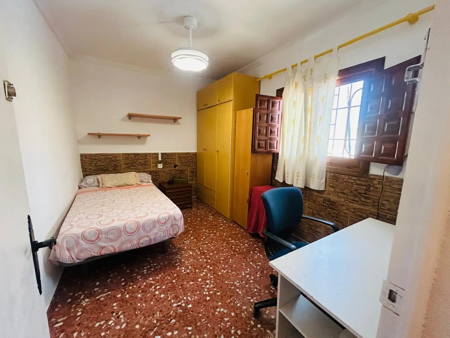 Dormitori de Casa o xalet en venda en Alicante / Alacant amb Aire condicionat, Calefacció i Jardí privat