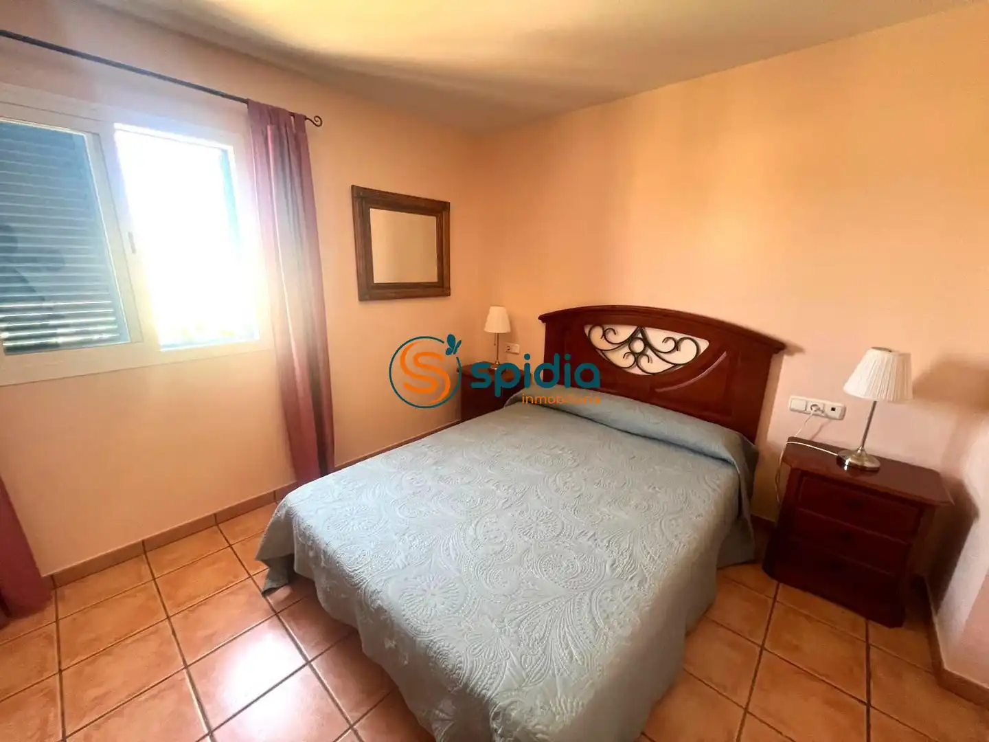Habitación de Edificio en venta en Águilas