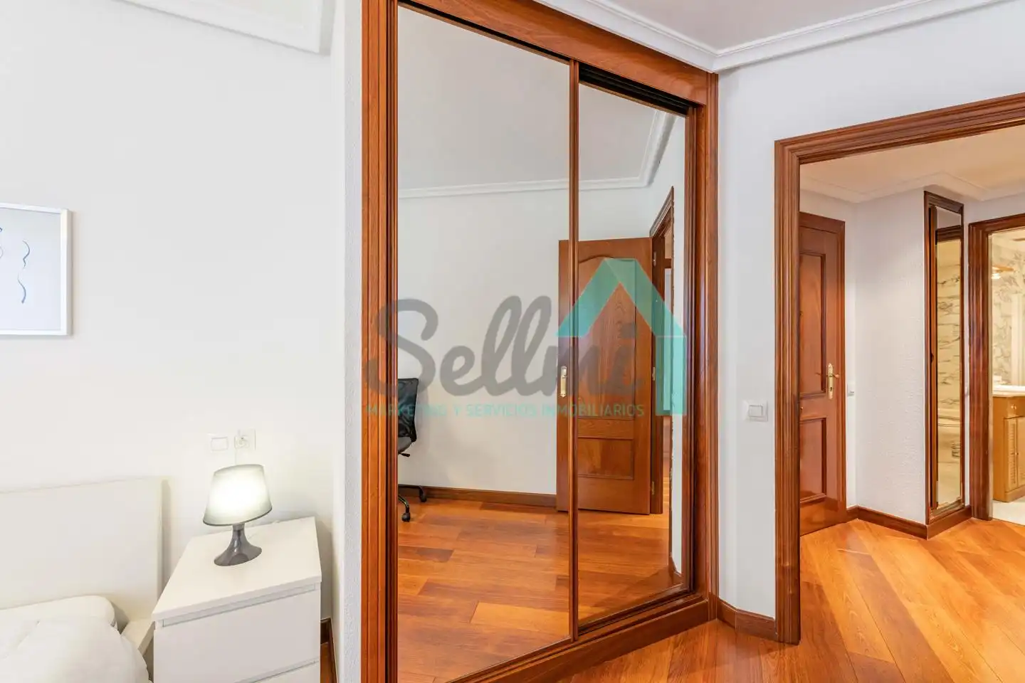 Habitación de Piso en venta en Oviedo  con Calefacción y Parquet