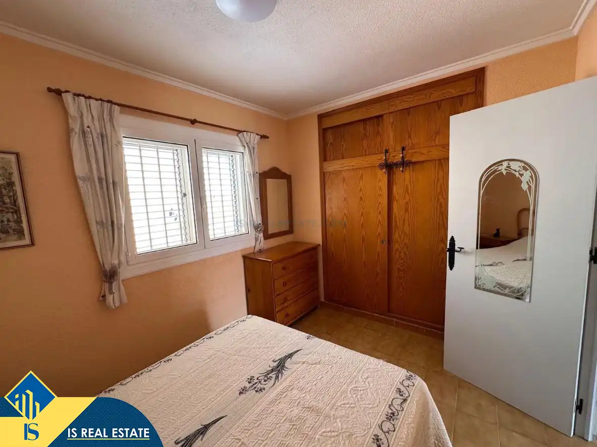 Habitación de Casa o chalet en venta en Torrevieja con Aire acondicionado, Calefacción y Jardín privado