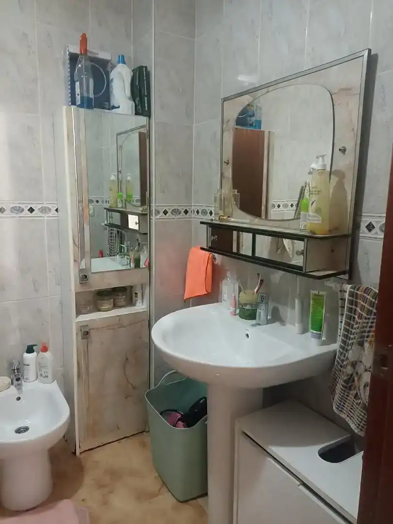 Bany de Planta baixa per a compartir en Jaén