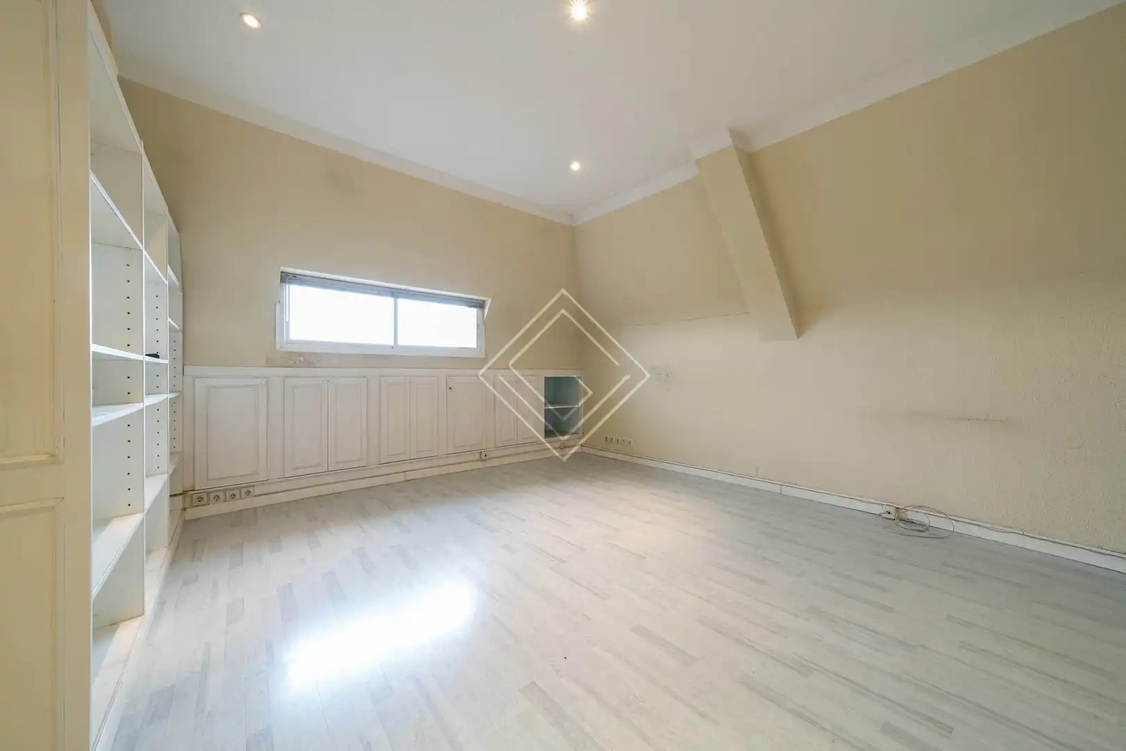 Bedroom of Flat for sale in Madrid  with Air Conditioner, Heating and Terrace