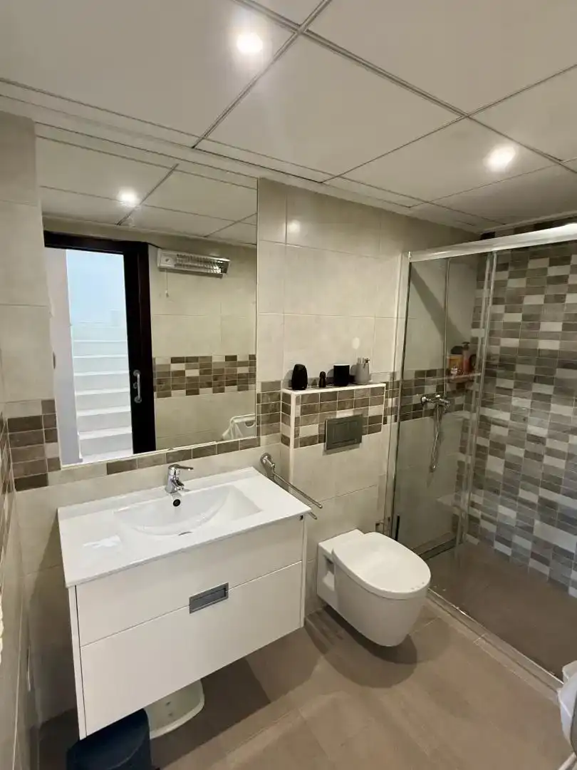 Bany de Casa o xalet en venda en Torrevieja amb Aire condicionat, Piscina i Balcó