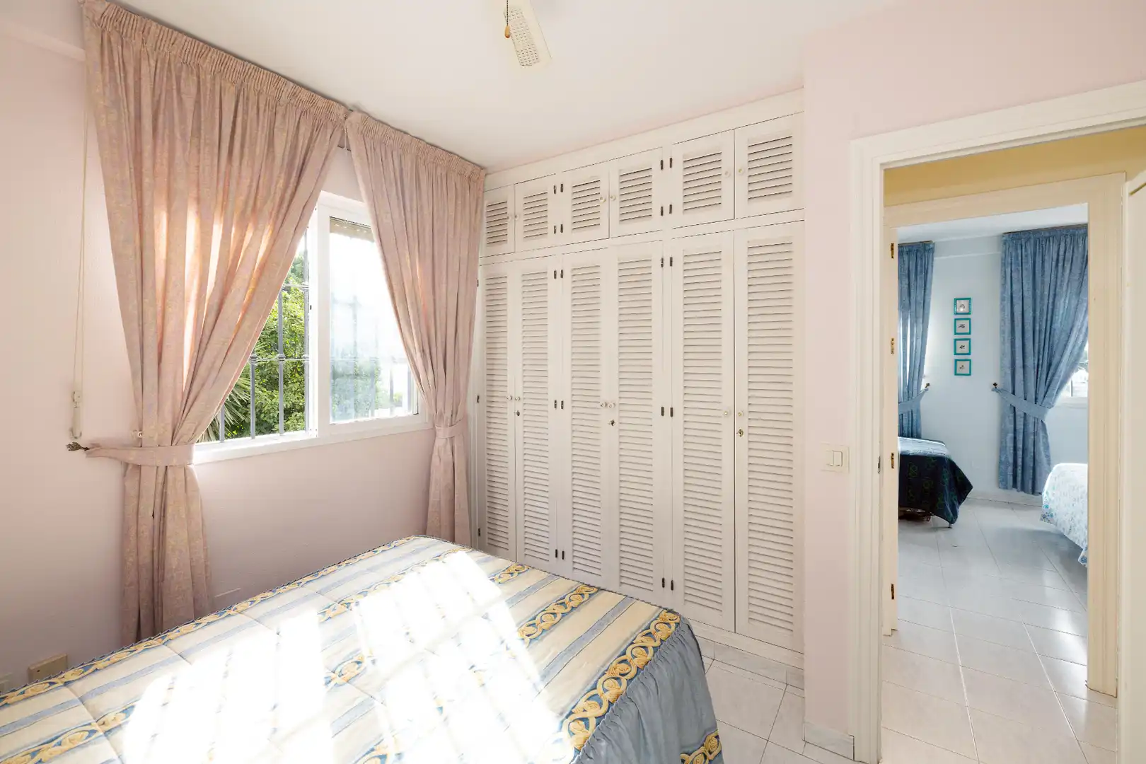 Bedroom of Flat for sale in Marbella  with Community pool