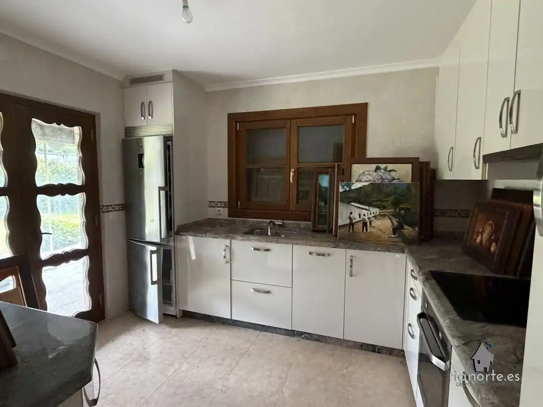 Cocina de Casa o chalet en venta en Colunga con Calefacción y Jardín privado