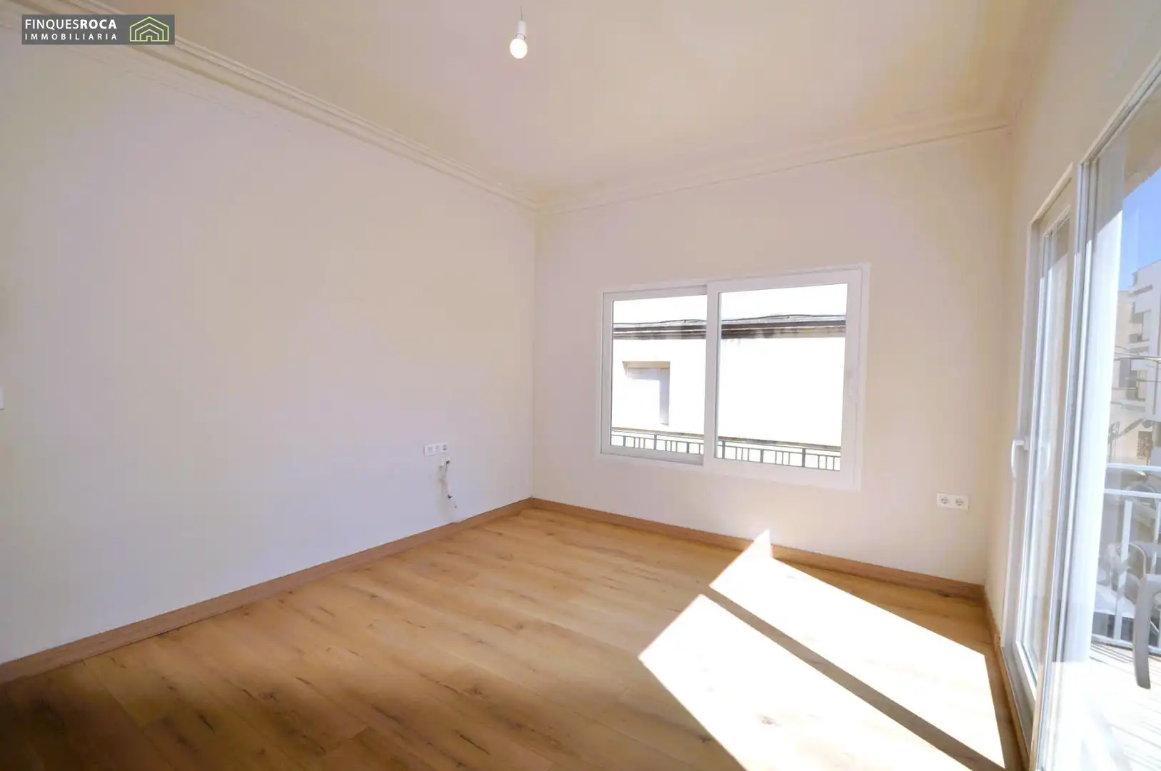 Bedroom of Flat for sale in La Ràpita  with Parquet flooring