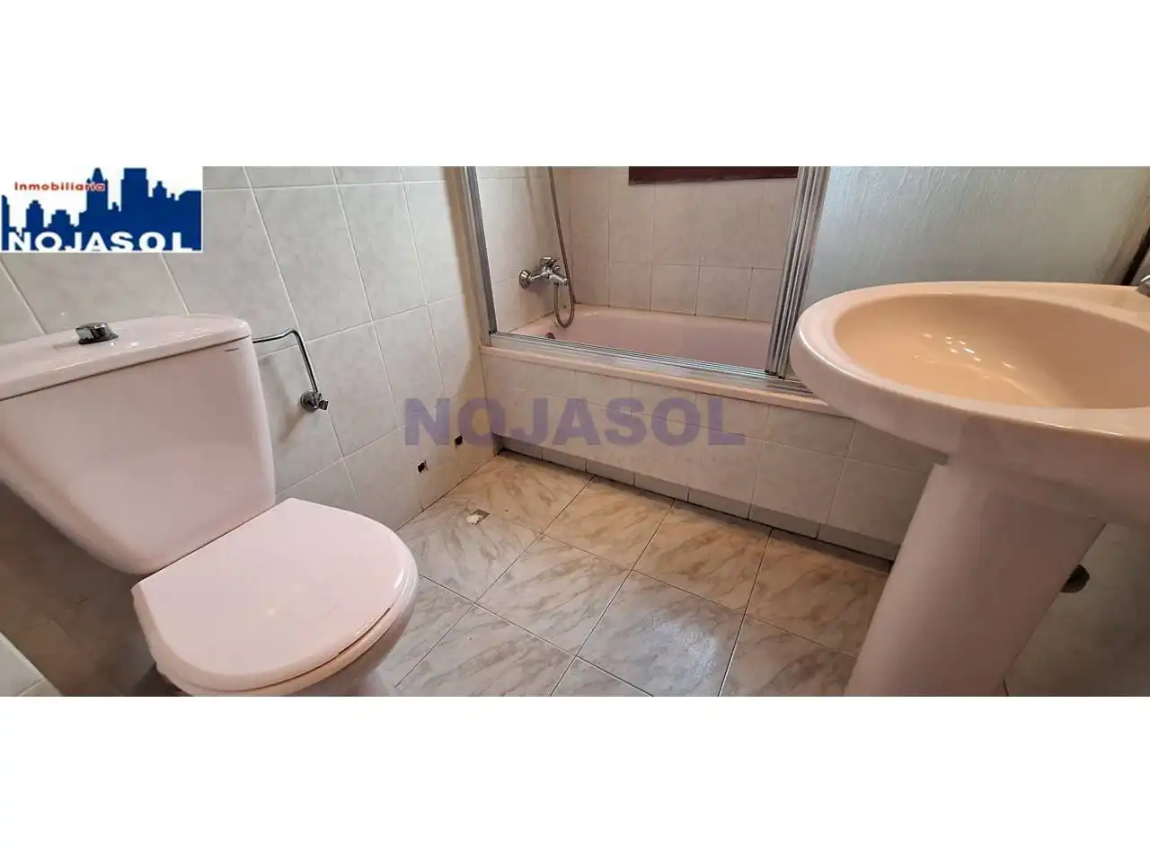 Appartamento con ascensore in affitto a Avenida Ris 56, imagen 42