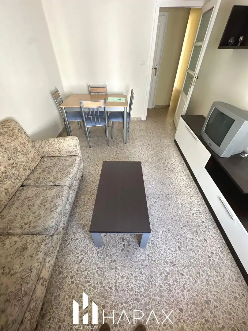 Sala d'estar de Pis en venda en Salamanca amb Calefacció, Traster i Moblat
