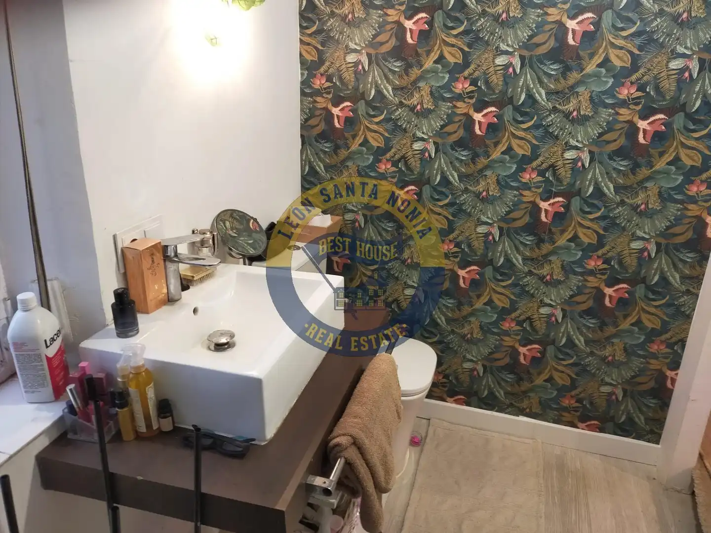 Baño de Ático en venta en León Capital  con Aire acondicionado, Calefacción y Parquet