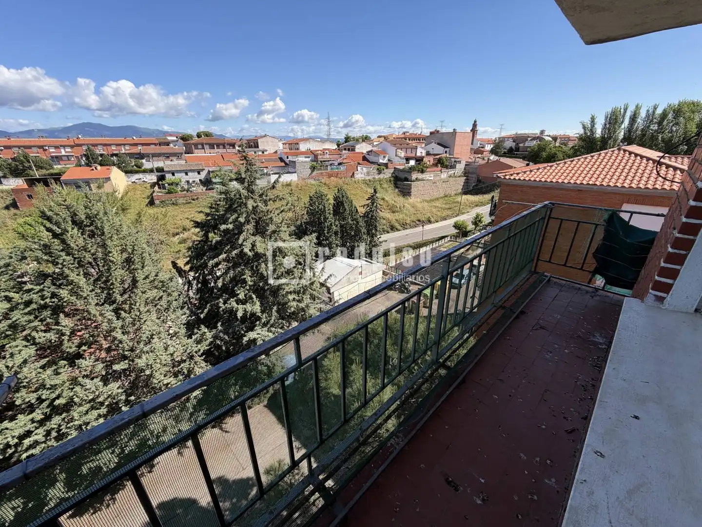 Vista exterior de Piso en venta en Cazalegas con Aire acondicionado y Terraza