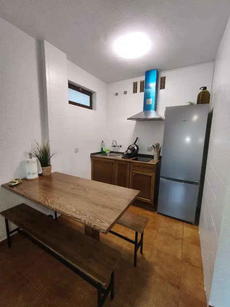 Cocina de Piso de alquiler en Puebla de Lillo con Calefacción, Amueblado y Lavadora