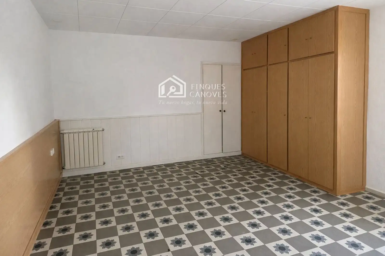 Piso en venta en Banyoles con Calefacción, Terraza y Amueblado