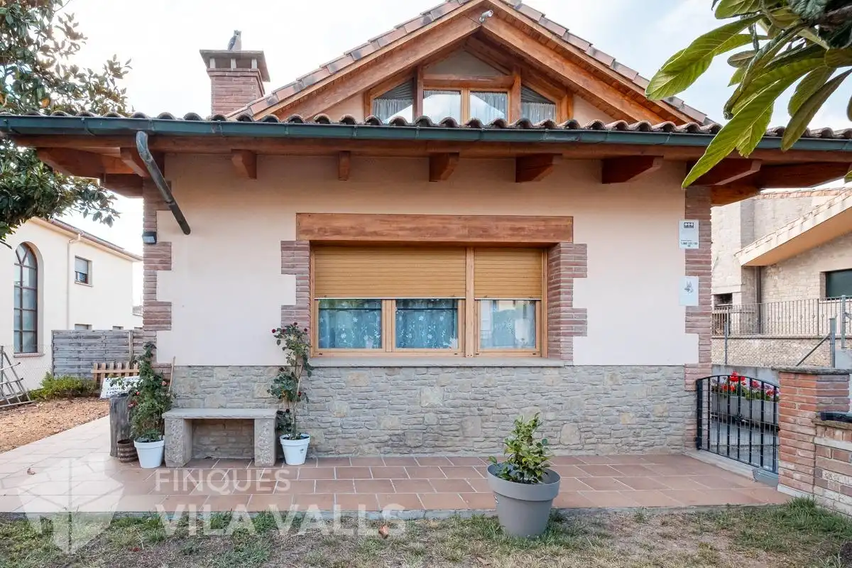 Vista exterior de Casa o xalet en venda en Castellterçol amb Calefacció, Jardí privat i Terrassa