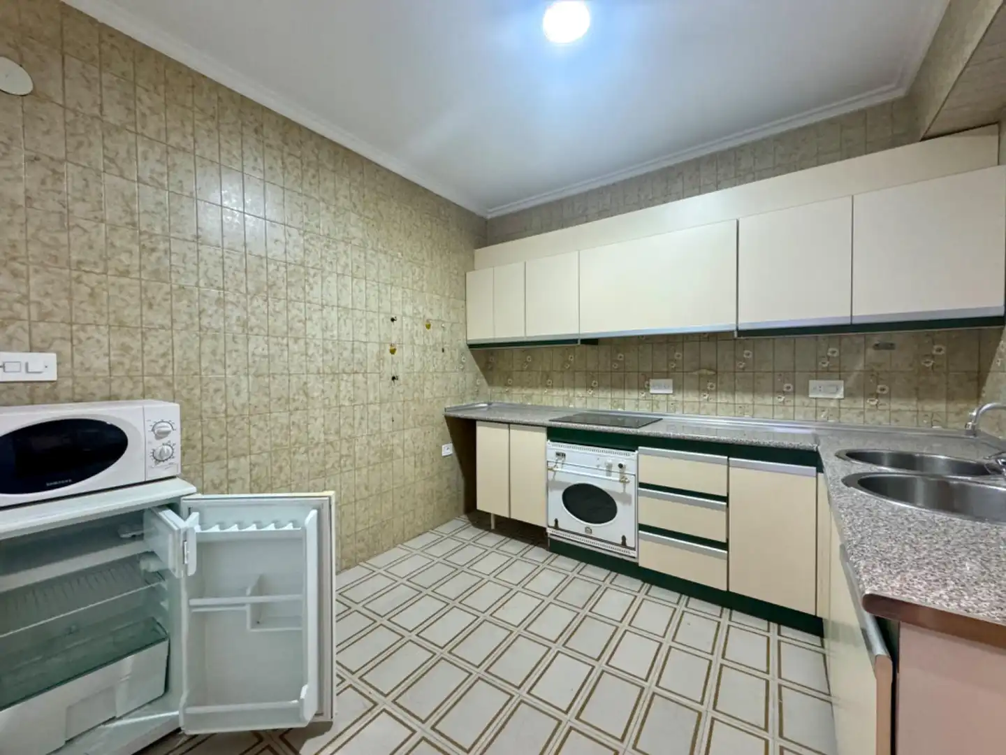 Flat for rent in Ensanche - Diputación
