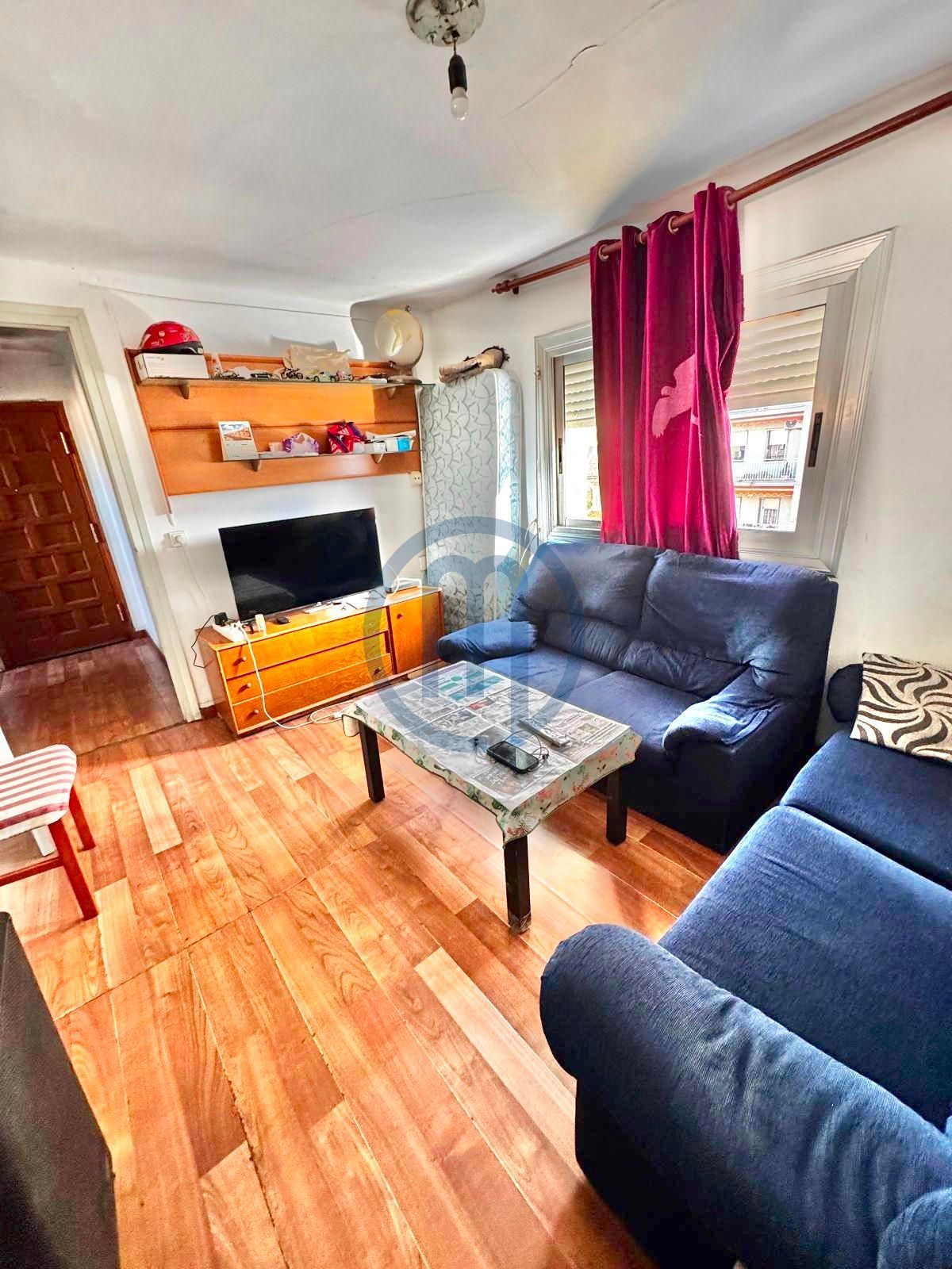 Sala d'estar de Pis en venda en Granollers amb Calefacció, Parquet i Moblat