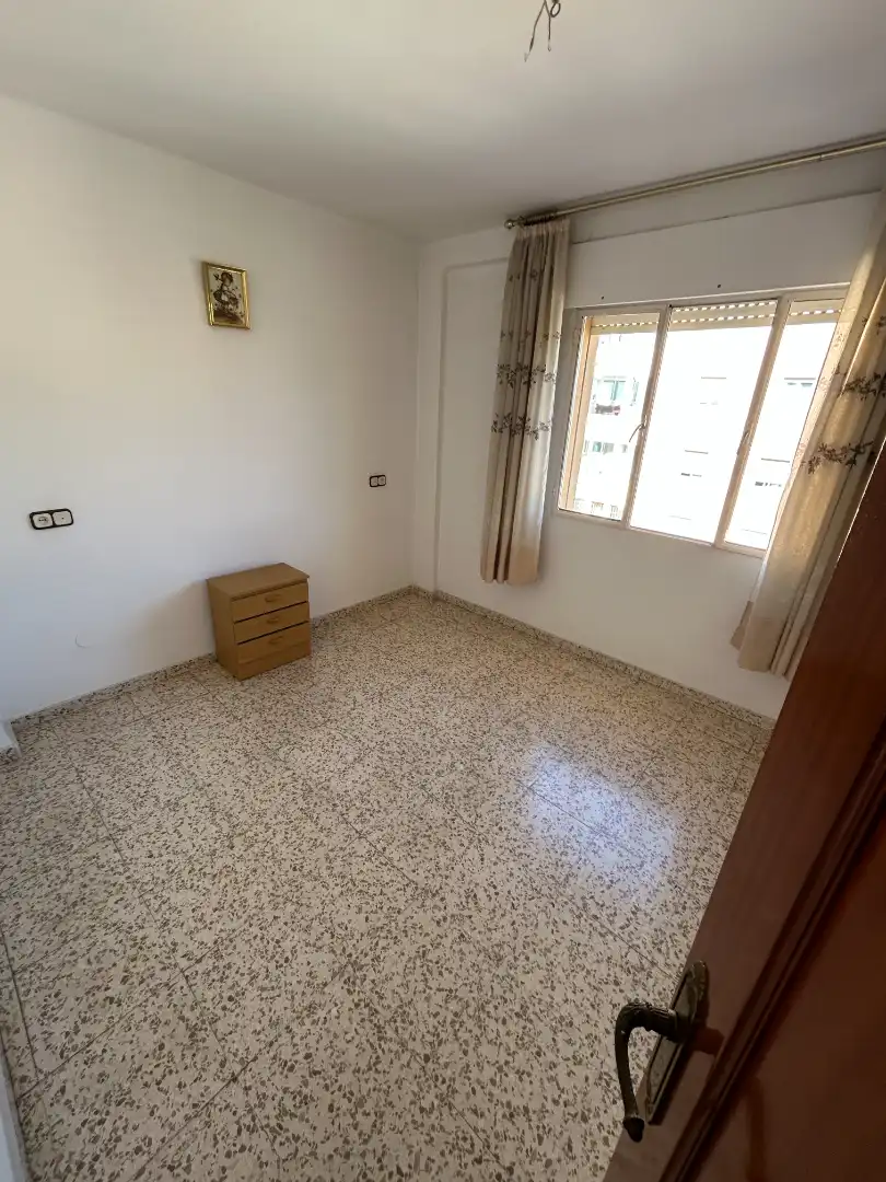 Bedroom of Flat for sale in Vélez-Málaga  with Terrace, Furnished and Oven