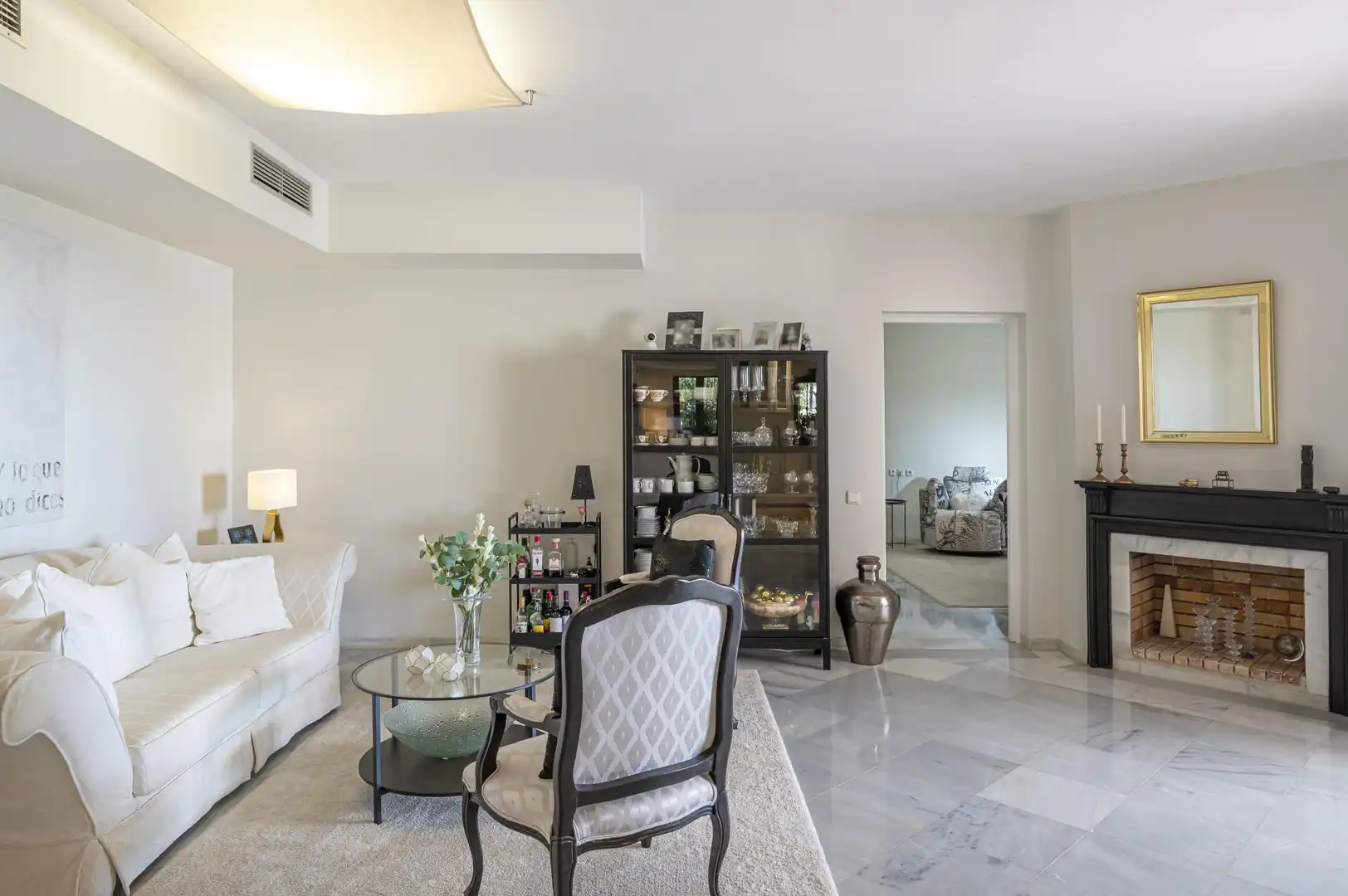 Apartament amb piscina en venda a Benahavís pueblo, imagen 21