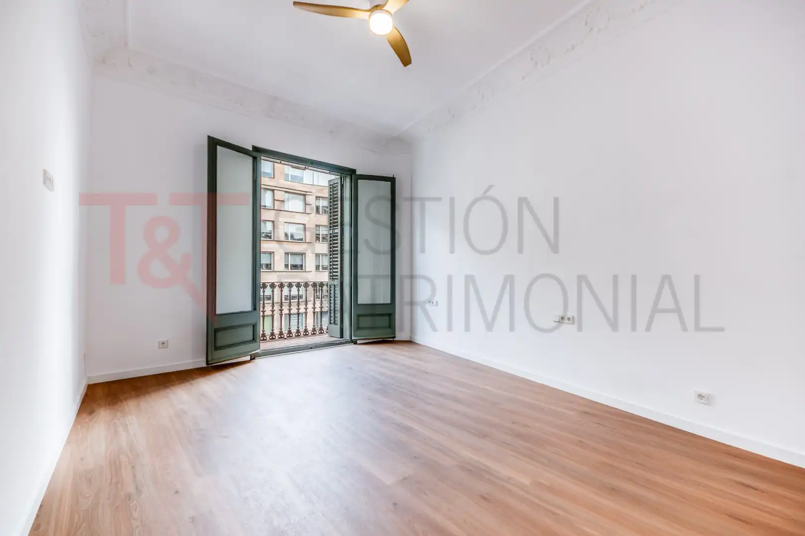 Habitación de Piso en venta en Barcelona con Aire acondicionado, Horno y Balcón