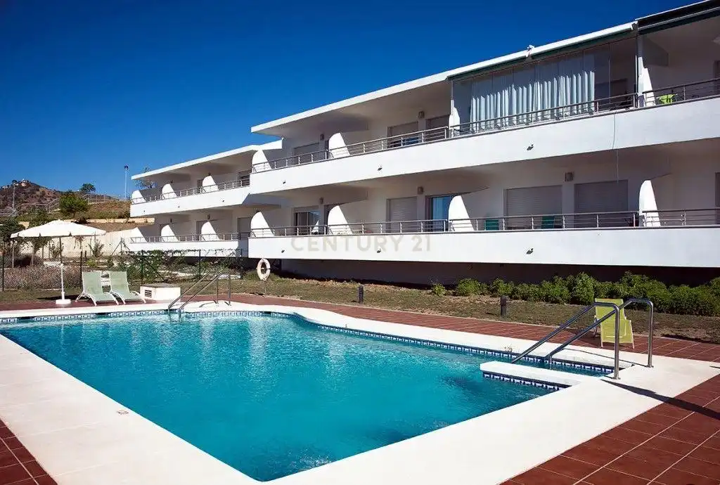 Schwimmbecken von Wohnung zum Verkauf in Málaga mit Klimaanlage, Privatgarten und Schwimmbad