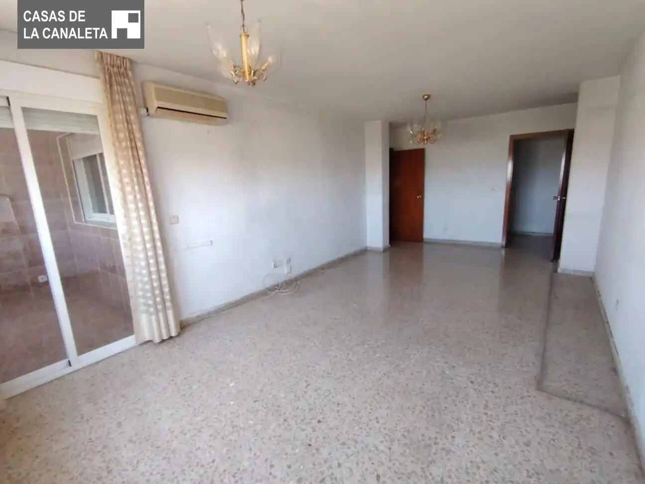Sala d'estar de Pis en venda en Mislata amb Traster