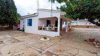 Vista exterior de Casa o xalet en venda en Llíria amb Terrassa i Piscina