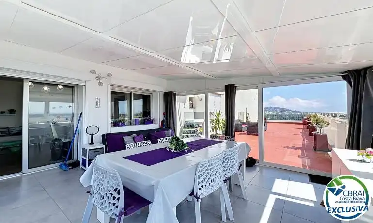 Attique avec piscine à vendre à Carrer de l'Alhambra 47