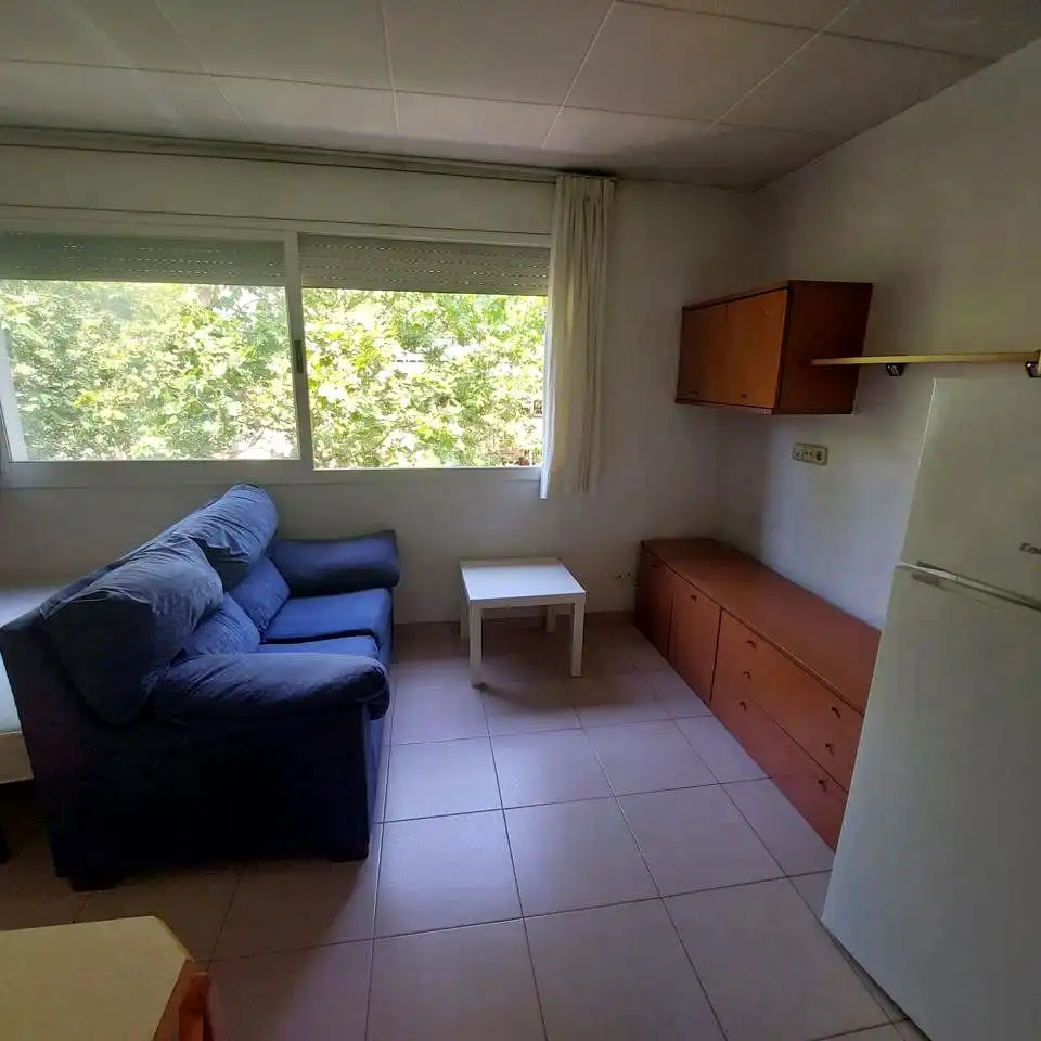 Study for rent in De Tarragona, 19, Poble Nou