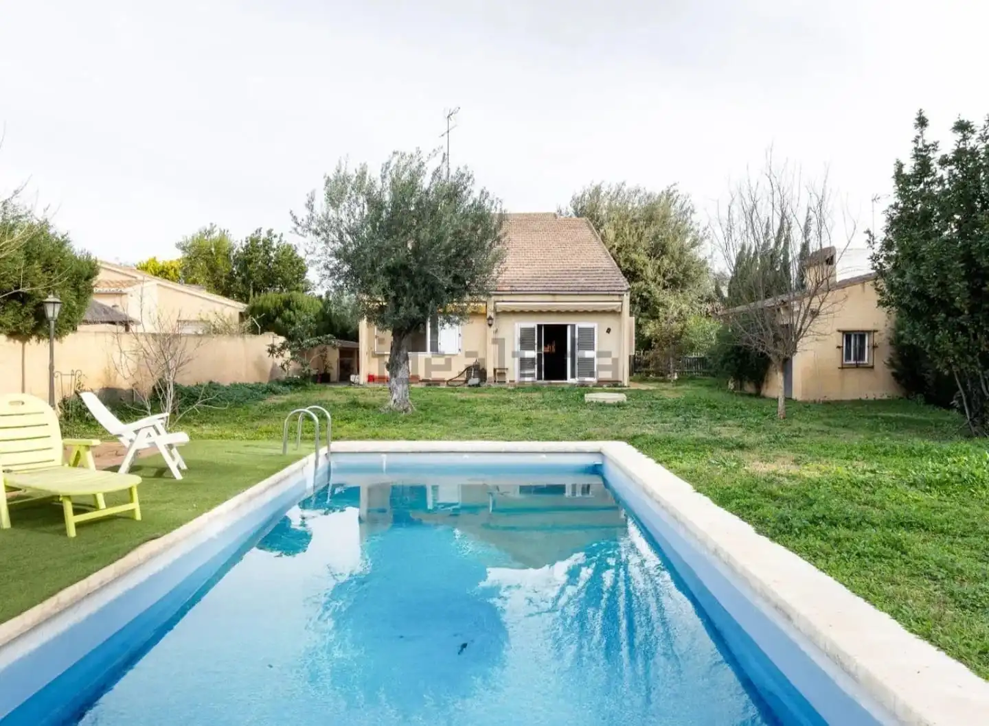 Swimming pool of Houses for sale in L'Eliana  with Air Conditioner, Heating and Private garden