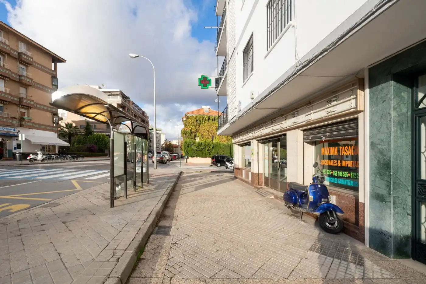Local comercial en venda a Avenida DE DILAR, imagen 4