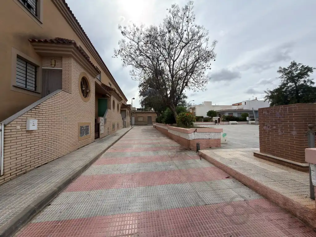 Vista exterior de Dúplex en venta en Cartagena