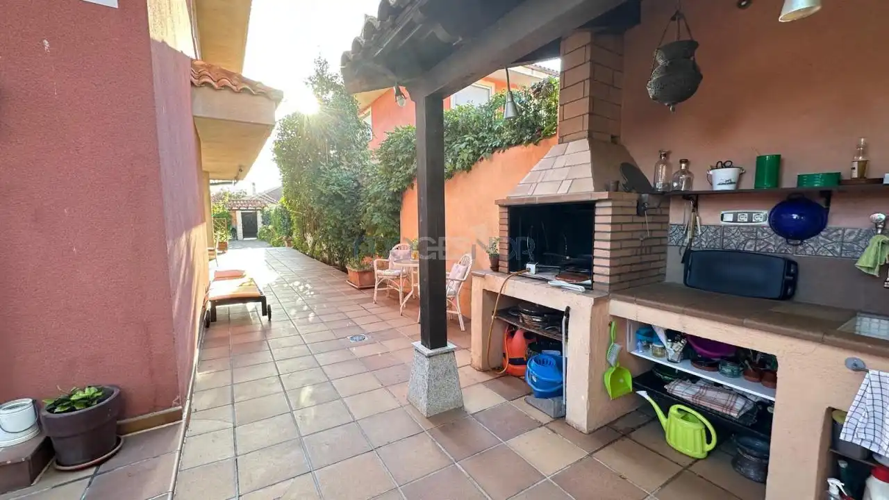 Reihenhaus mit Pool zum Verkauf in Rengalengo, imagen 9