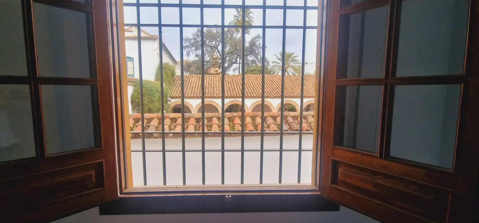 Vista exterior de Casa o xalet en venda en Córdoba amb Aire condicionat, Calefacció i Jardí privat