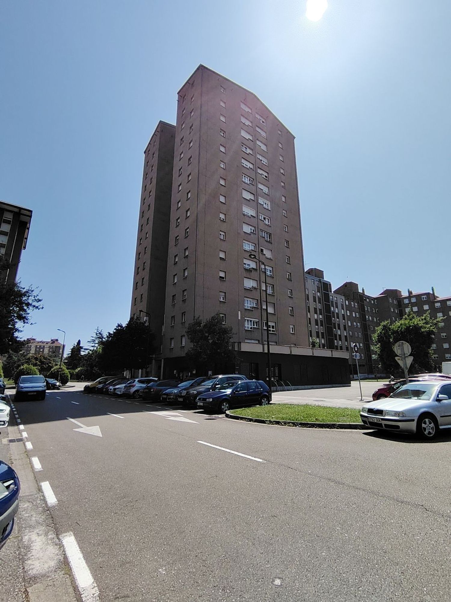 Vista exterior de Pis en venda en Gijón  amb Calefacció i Piscina