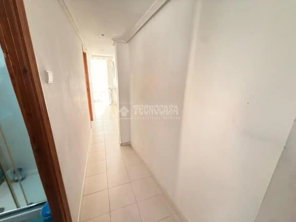 Flat for sale in Zaragoza  with Air Conditioner, Heating and Furnished