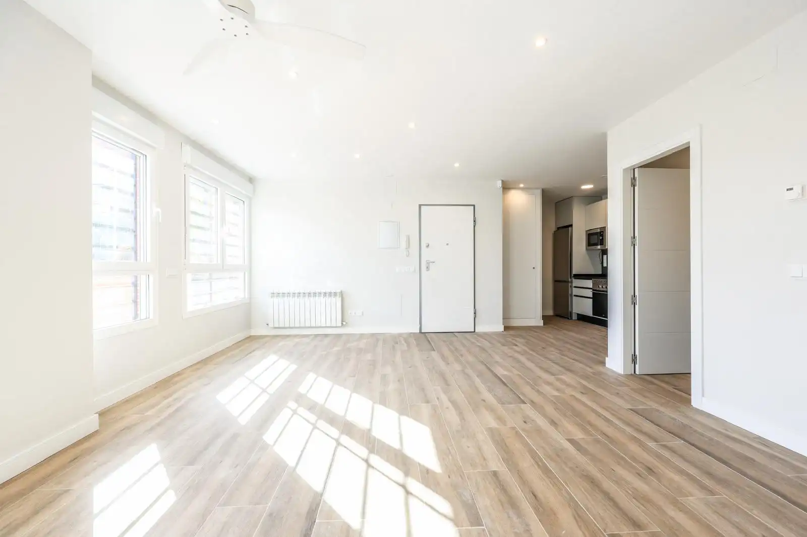 Flat for sale in Madrid  with Heating, Oven and Washing machine