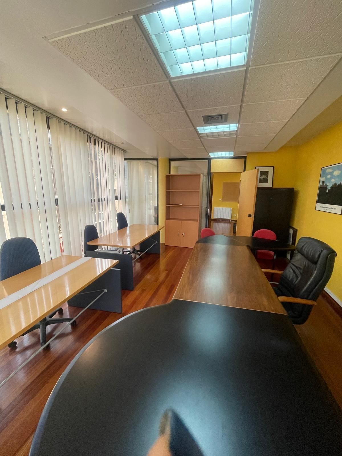 Office for sale in Valladolid Capital  with Air Conditioner