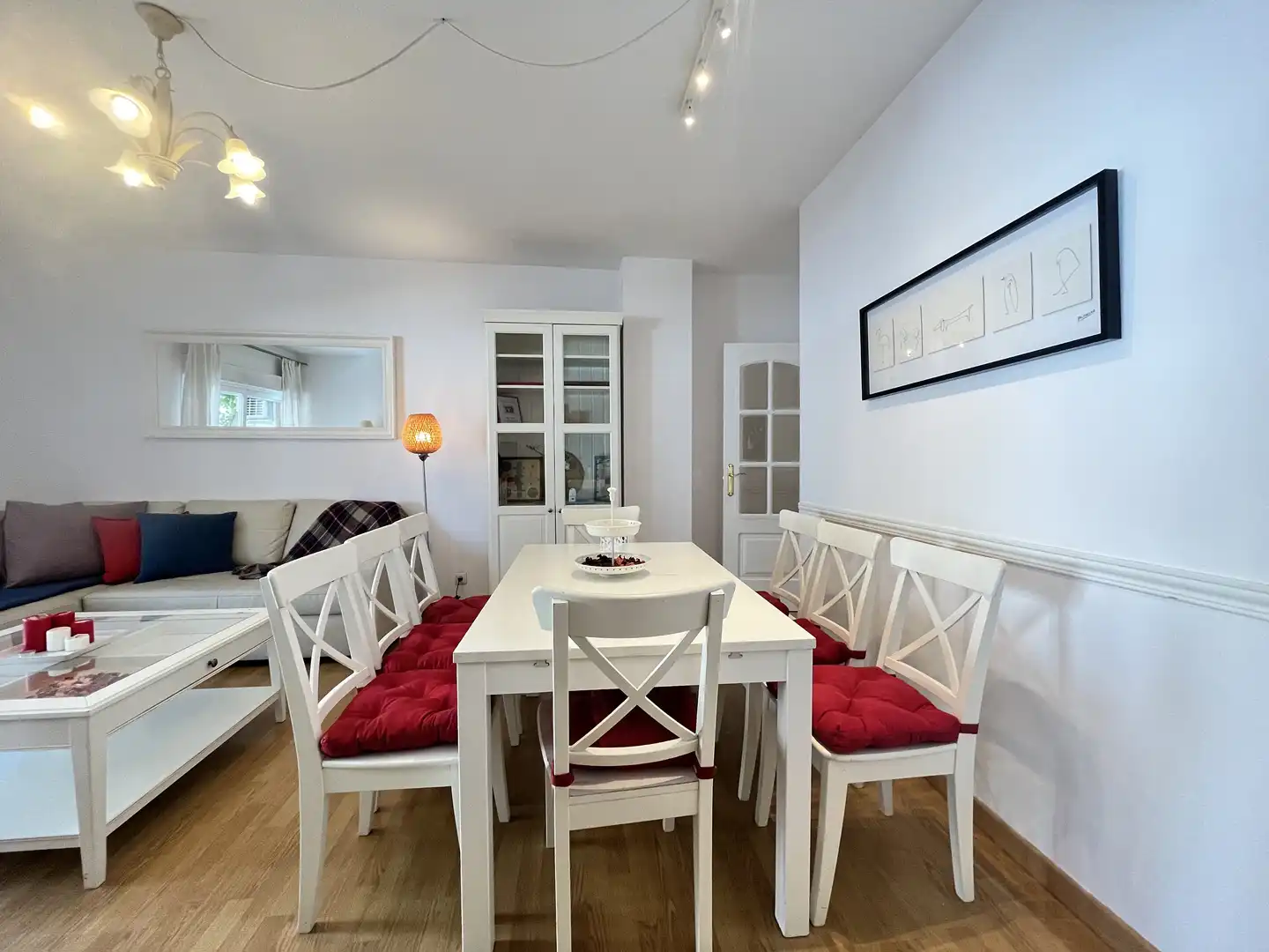 Comedor de Piso de alquiler en Madrid con Aire acondicionado, Terraza y Amueblado