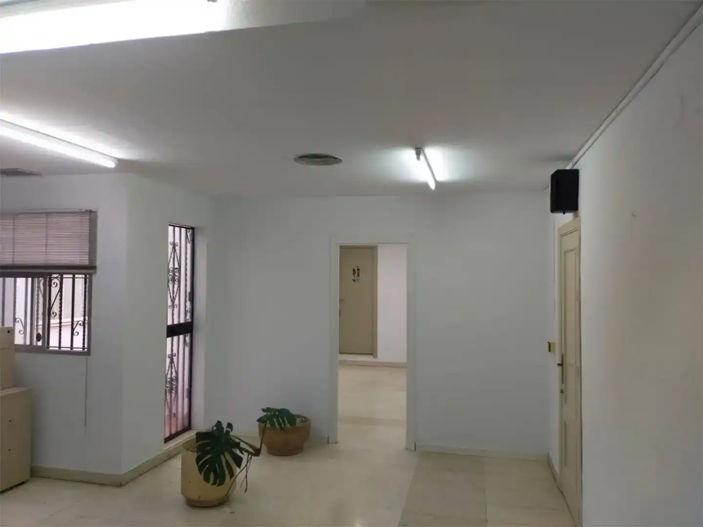 Oficina en venta en Sevilla con Aire acondicionado y Balcón