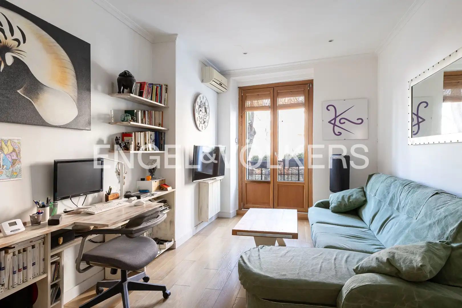 Wohnzimmer von Wohnung zum Verkauf in Madrid mit Klimaanlage, Heizung und Balkon