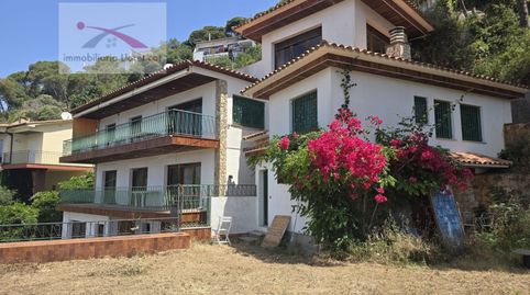 2 casas con 4 Viviendas independientes VISTAS MAR en Urb. Rocagrossa