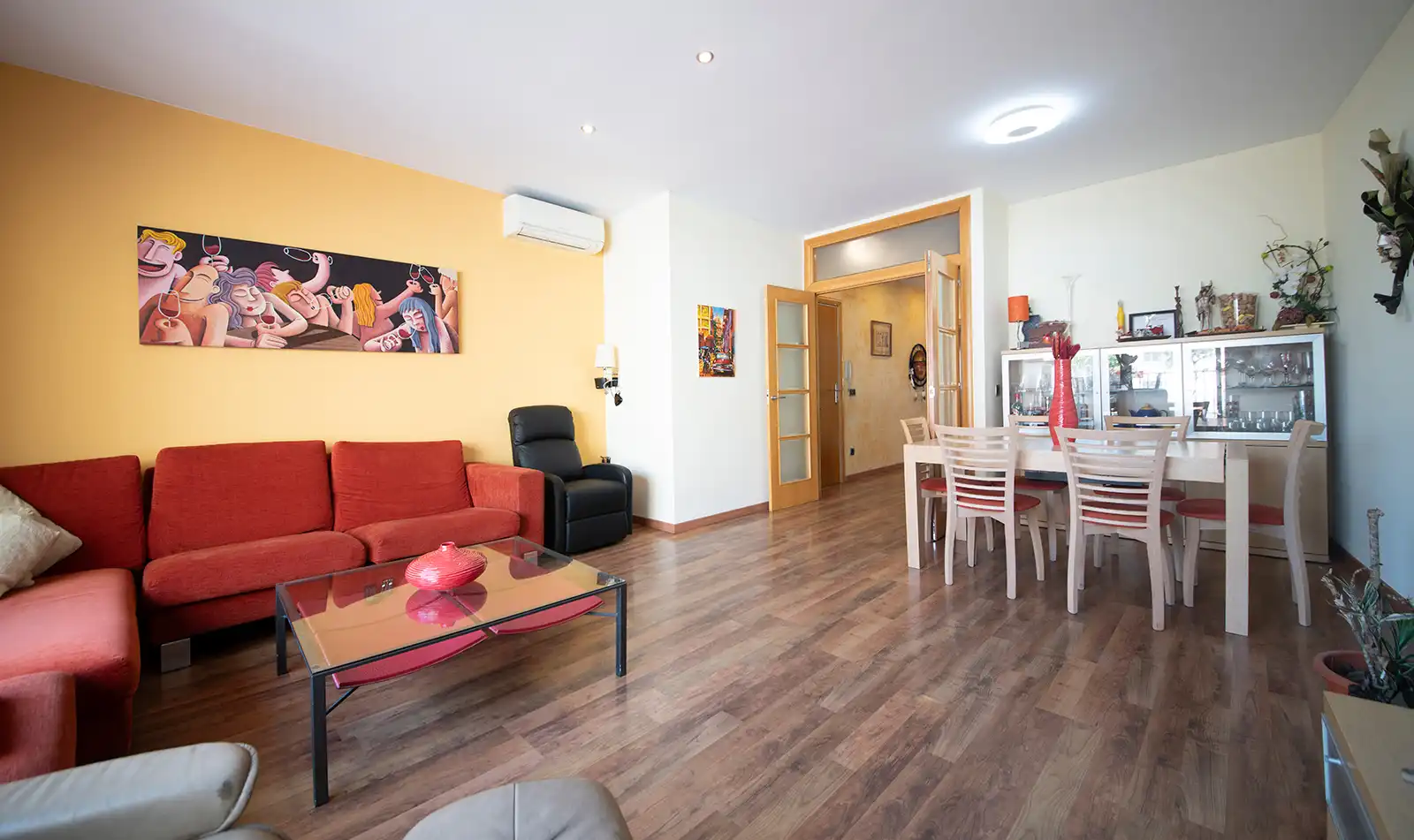 Casa adosada en venta en Carrer de la Beneficència, Les Clotes