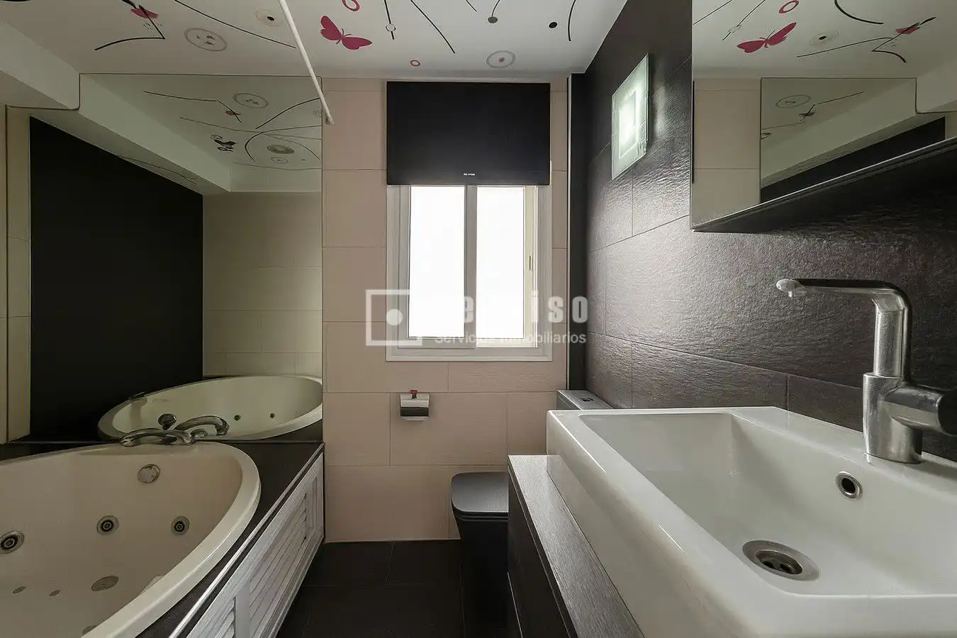 Bathroom of Houses for sale in Málaga  with Air Conditioner and Furnished