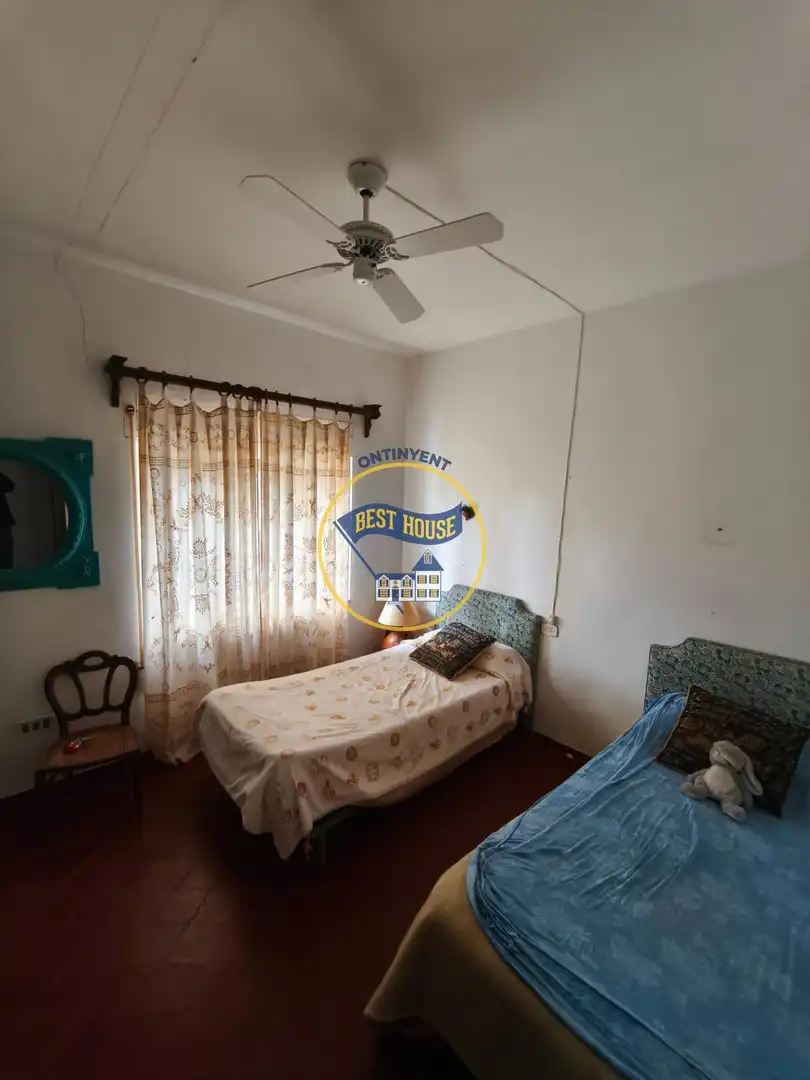 Dormitori de Casa o xalet en venda en Fontanars dels Alforins amb Jardí privat, Piscina i Moblat