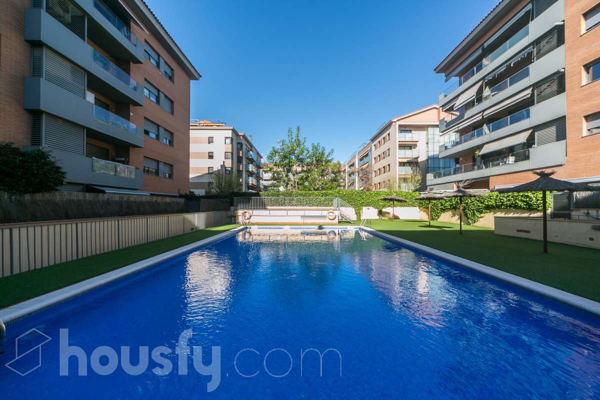 Swimming pool of Flat for sale in Castelldefels  with Air Conditioner, Heating and Private garden
