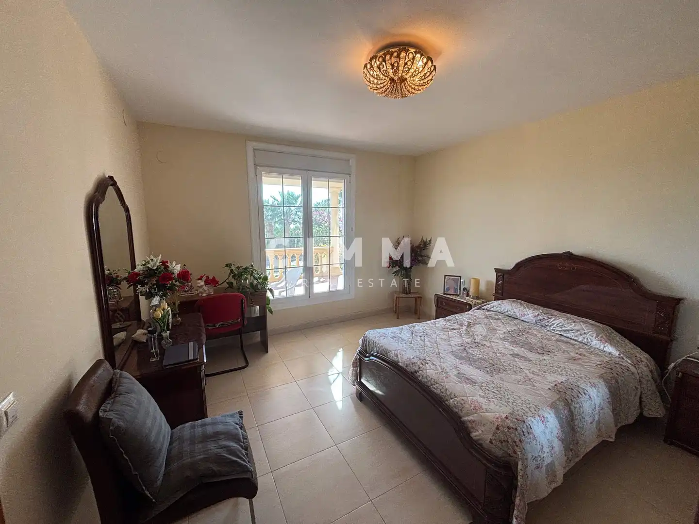 Chalet con piscina en venta en Urbanizaciones, imagen 11