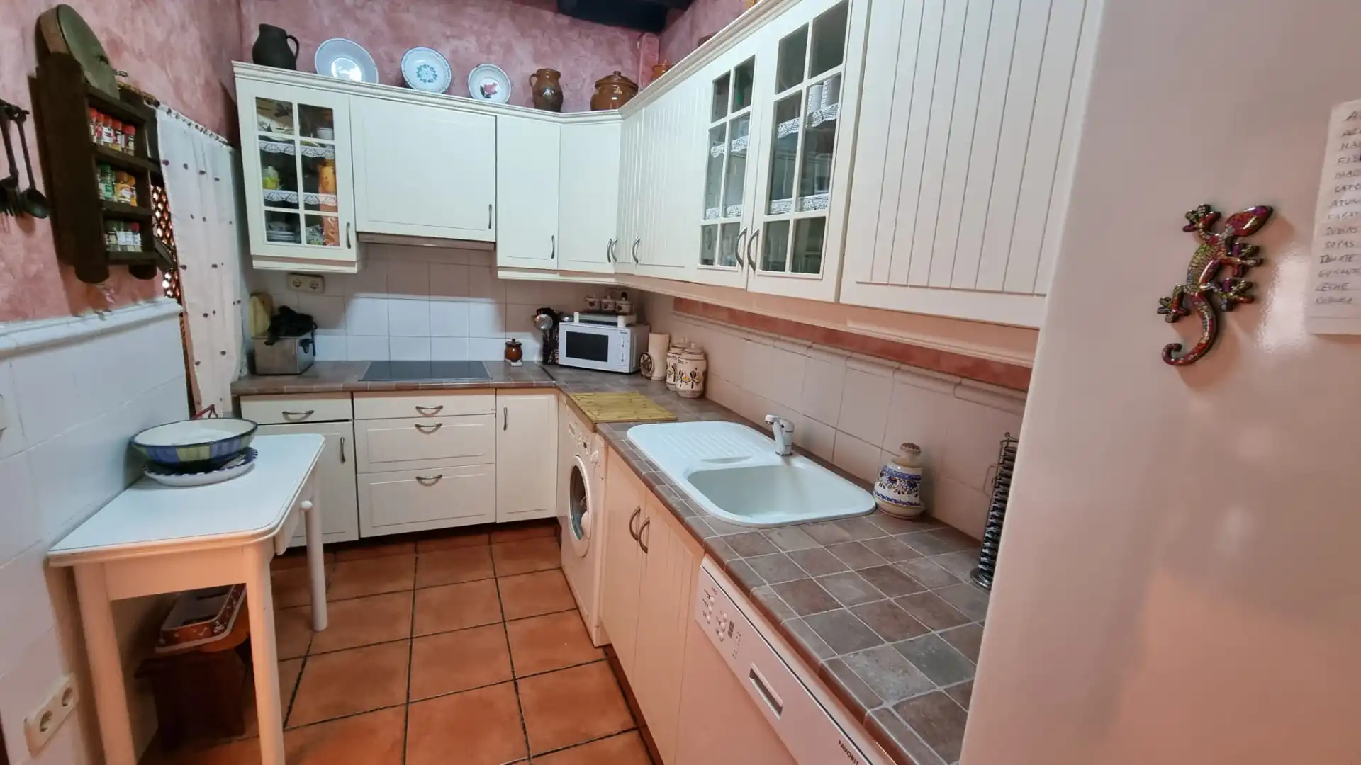 Cocina de Finca rústica en venta en Urda con Aire acondicionado