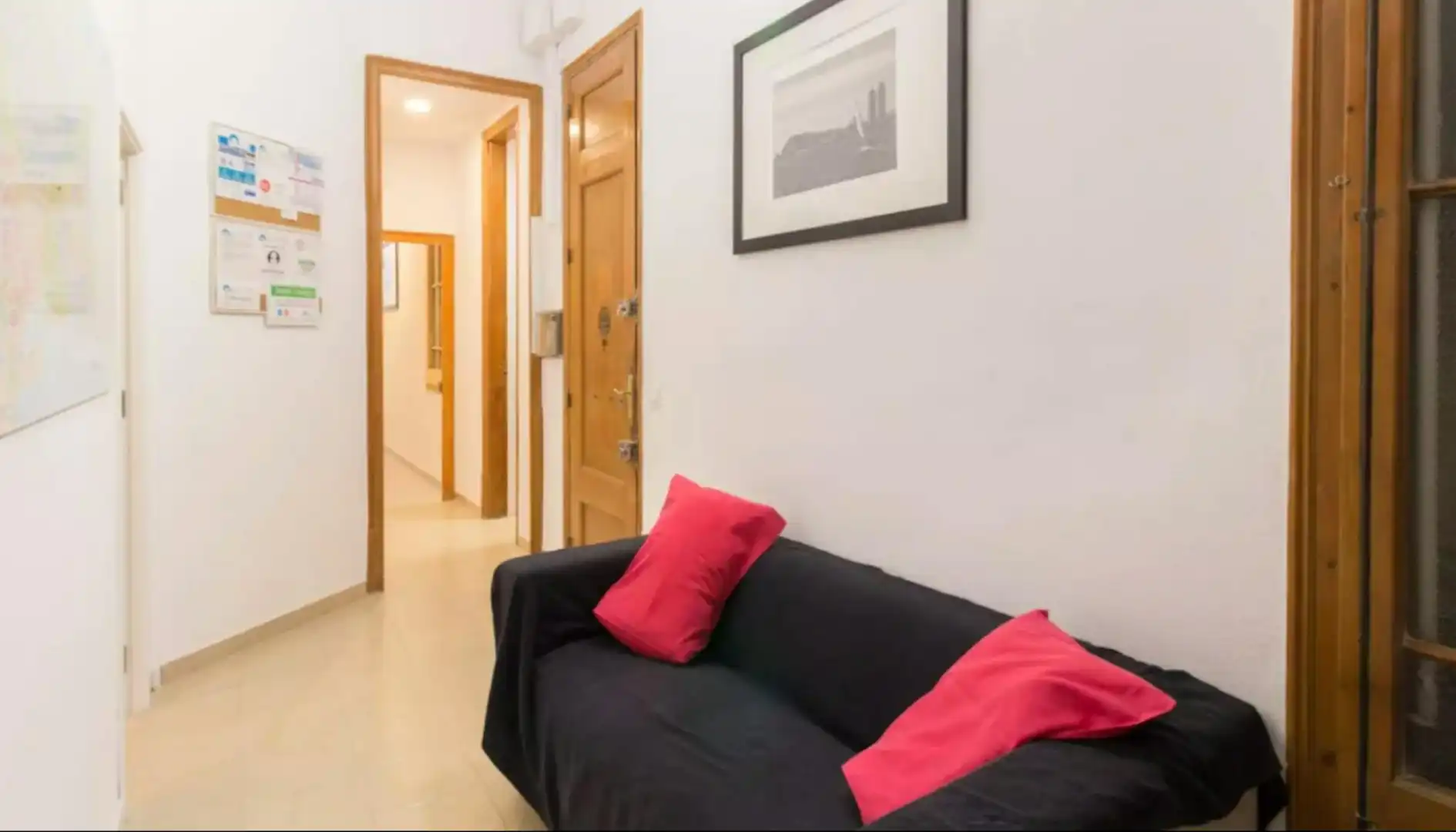 Flat for share in Barcelona  with Air Conditioner, Heating and Furnished