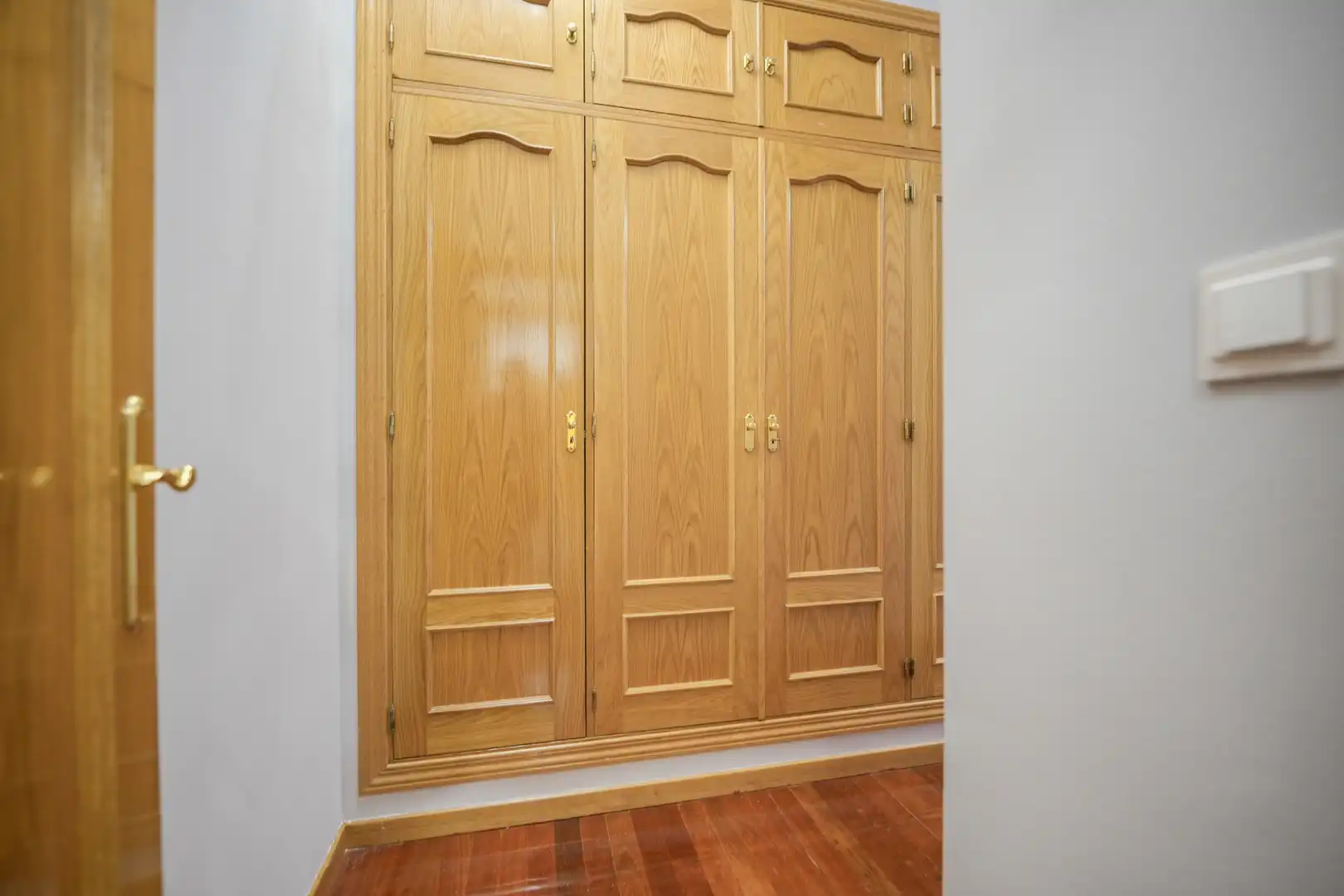 Bedroom of Flat for sale in Valladolid  with Heating, Parquet flooring and Storage room