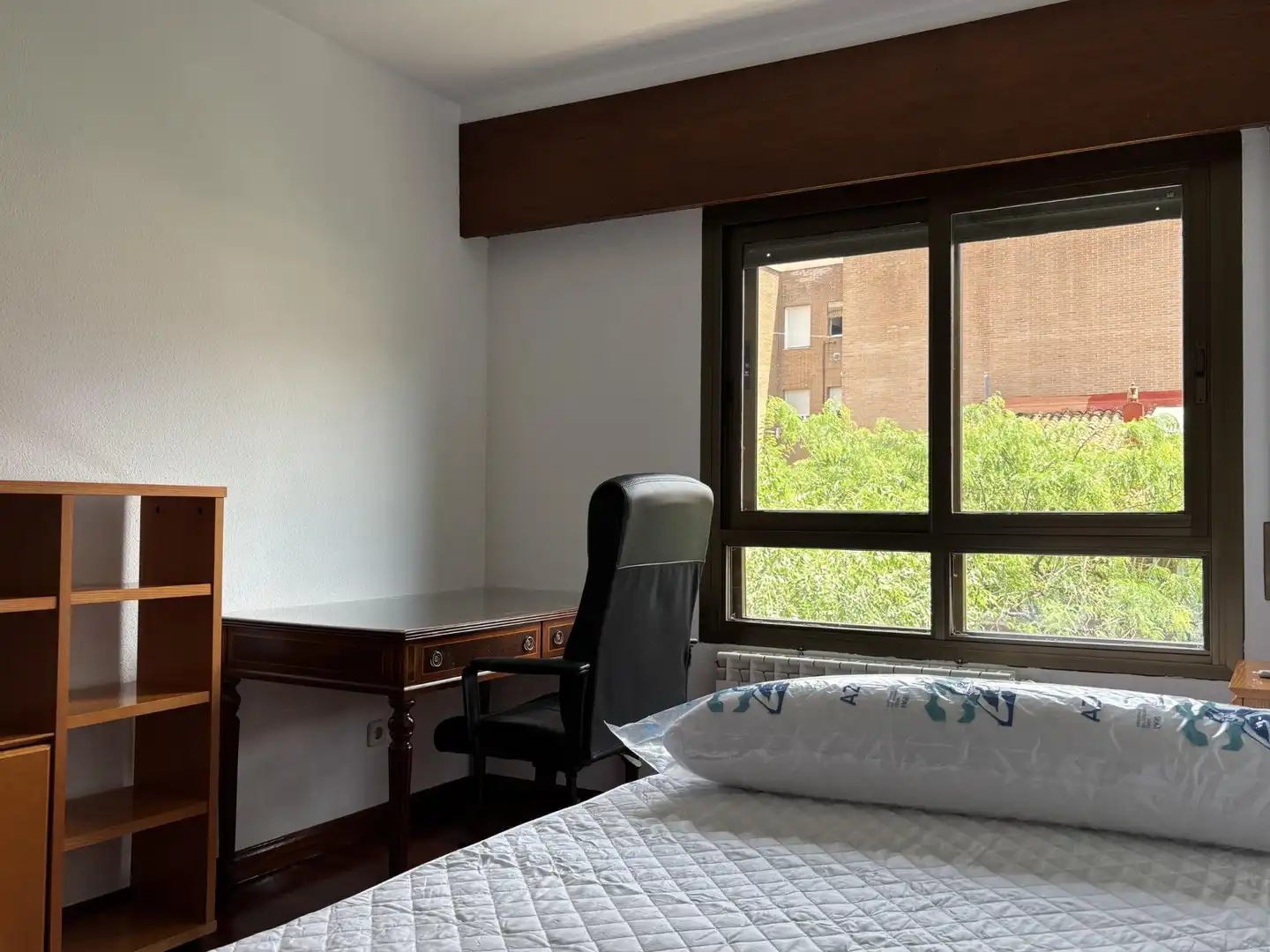 Bedroom of Flat for rent in Madrid  with Air Conditioner, Heating and Parquet flooring