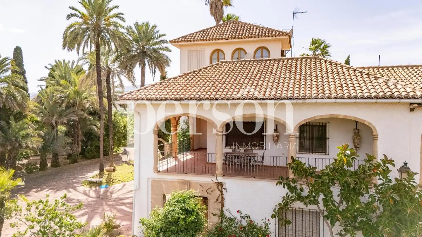 Jardí de Finca rústica en venda en Canals amb Aire condicionat, Calefacció i Jardí privat
